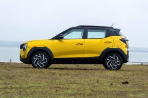 Mahindra XUV 3XO MX1