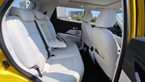 Mahindra XUV 3XO MX1