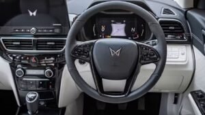 Mahindra XUV 3XO MX2 Pro