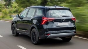 Mahindra XUV700 AX7 6 Str Diesel