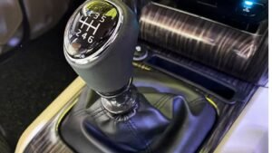 Mahindra Scorpio S 11